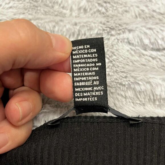 Y2K Crop Top Womens Large Black Long Sleeve Ribbed E-Girl Grunge Butterfly Clasp - Picture 4 of 8